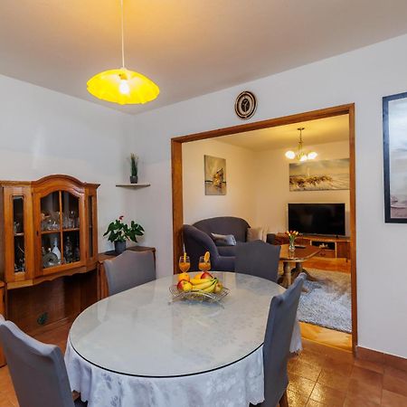 Ferienwohnung Apartman Mali Jure Kaštela Exterior foto